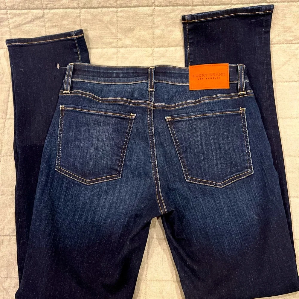 NEW Lucky Brand Jeans Midrise Ankle Straight Jean Dark Wash Size 2/26 - Picture 3 of 3